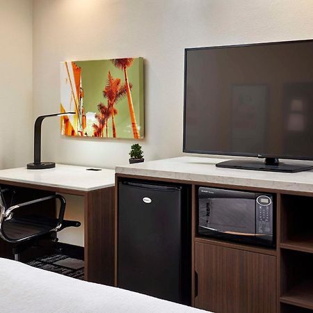 Best Western Plus Meridian Inn & Suites, Anaheim-Orange Kültér fotó
