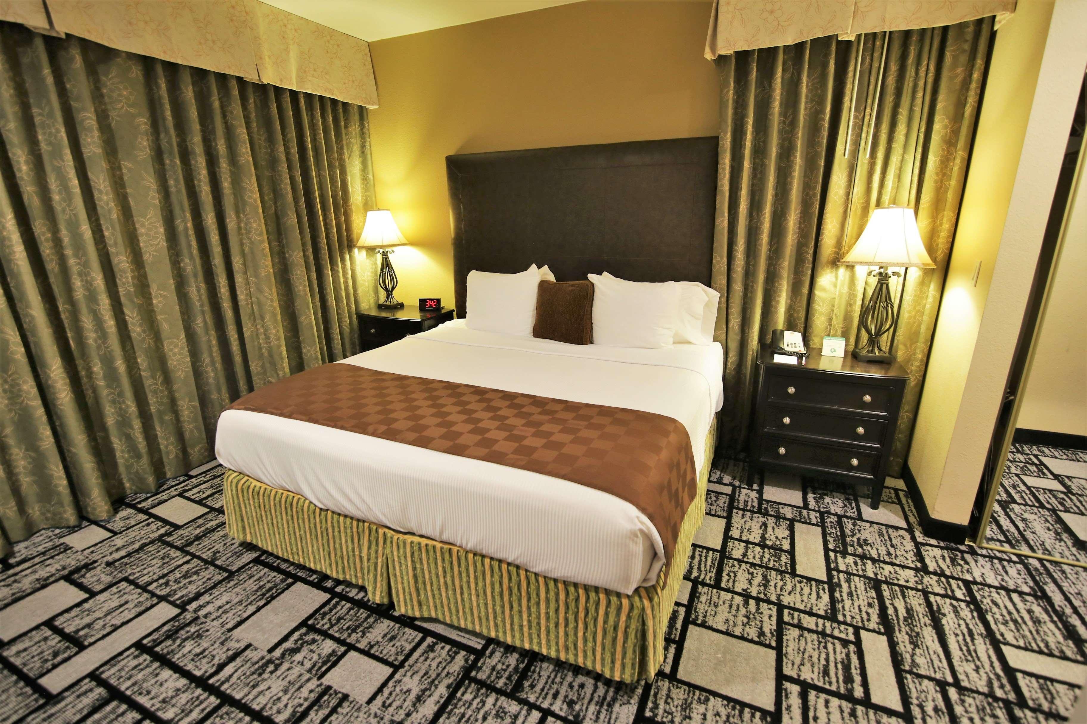 Best Western Plus Meridian Inn & Suites, Anaheim-Orange Kültér fotó